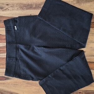 Anne Klein, Tiny White Double Stitch Design, Crop Cotton Pants